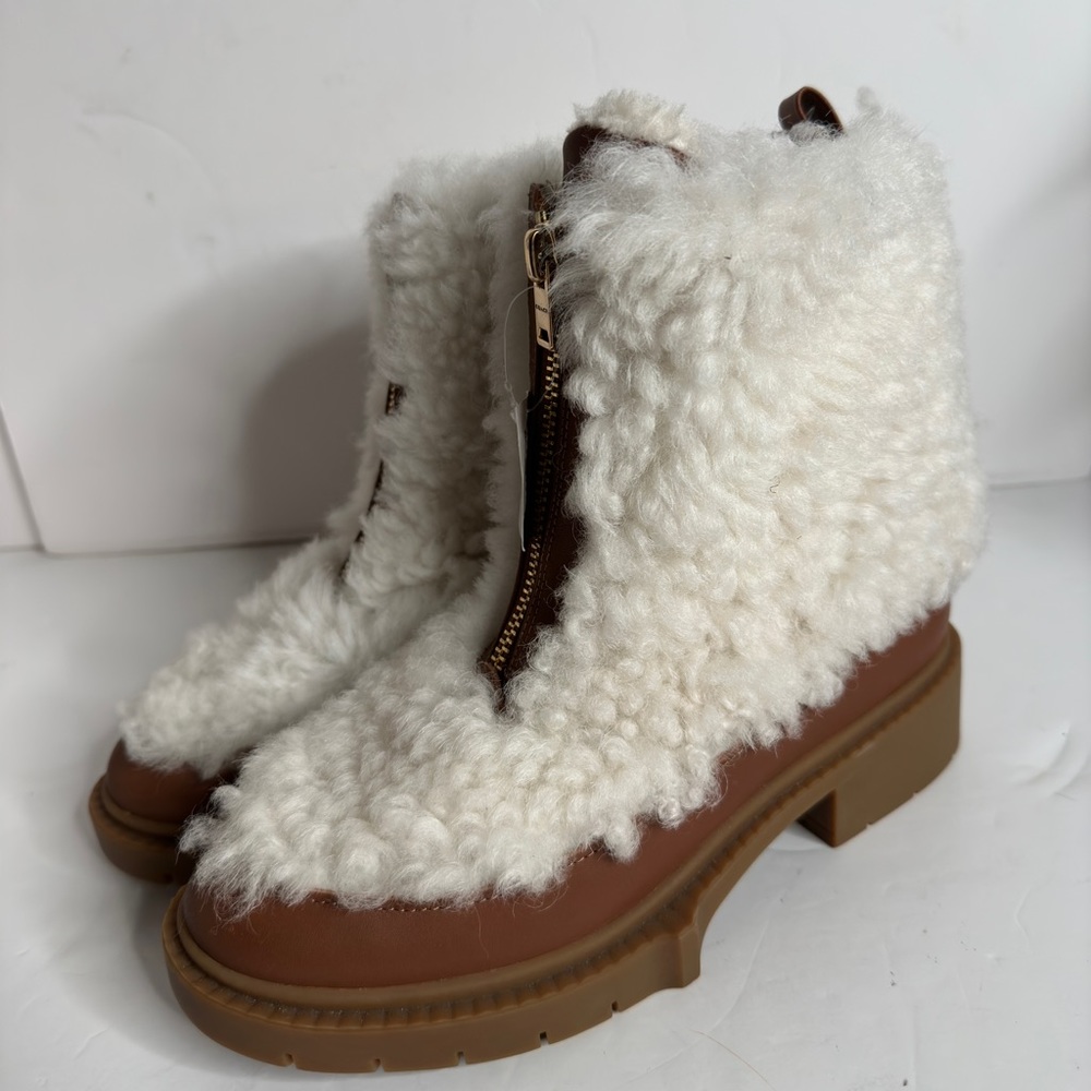 NWT Coach Leona Shearling Boots